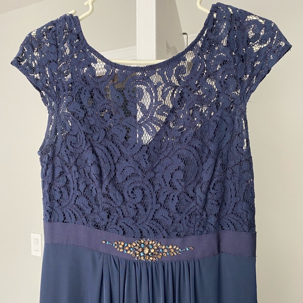 Adrianna Papell Lace Chiffon Dress - Picture 4 of 6